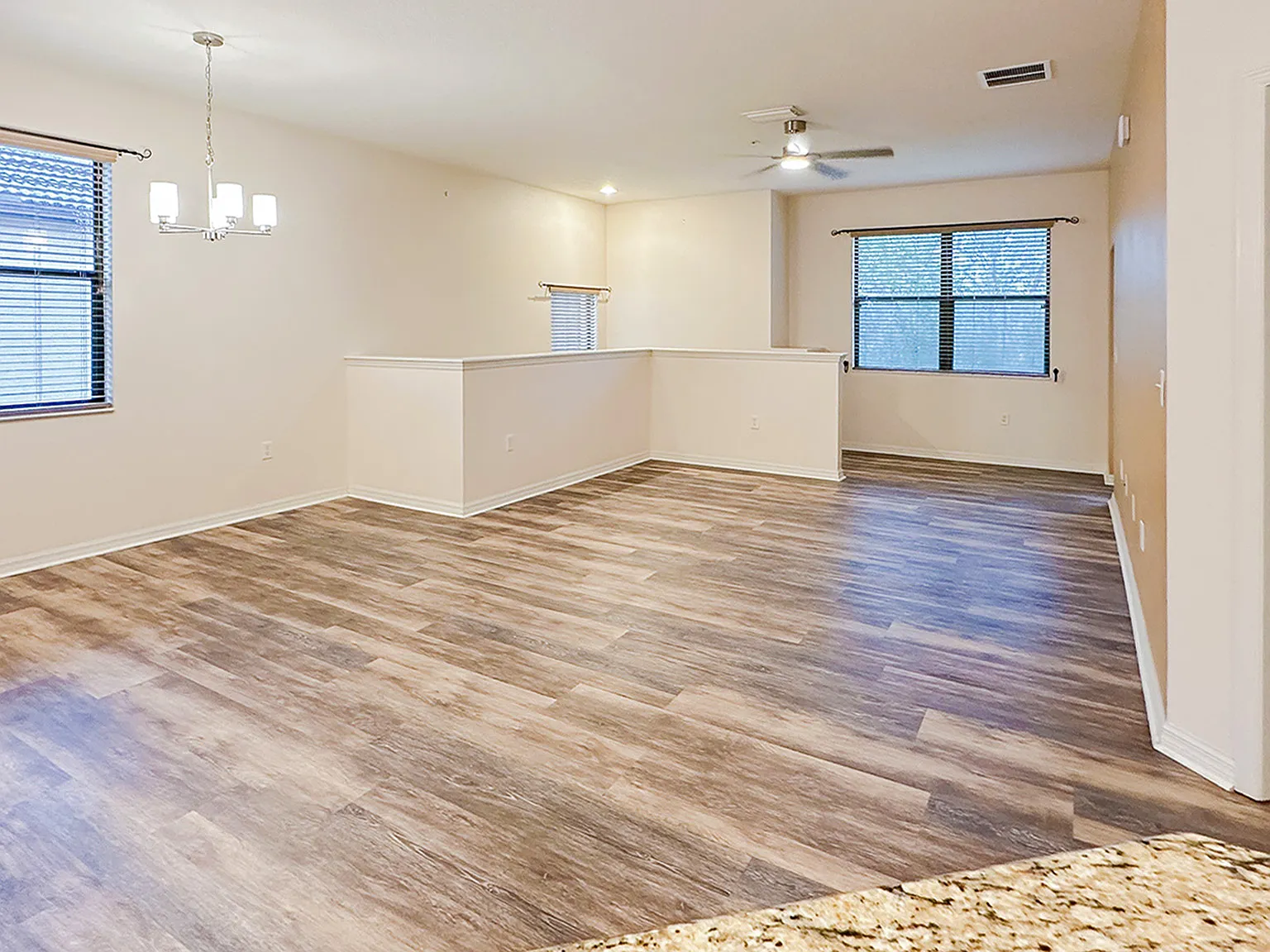 3 bed, 1417 sqft, $2,178 — Photo 2