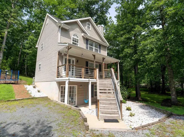 5 Bridlewood Dr, Palmyra, VA 22963