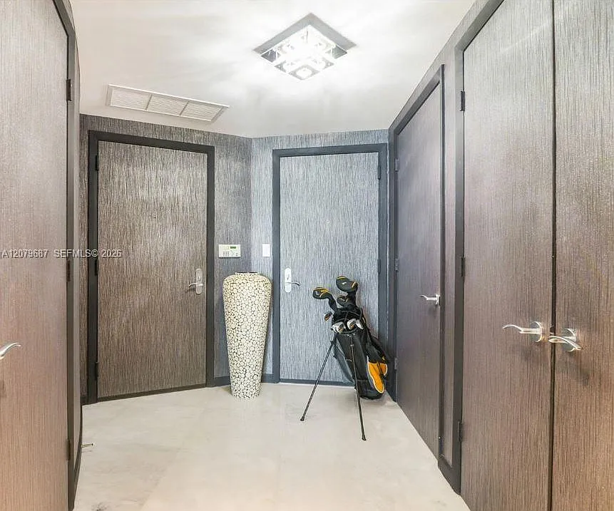 Jade Beach Condo — Photo 4