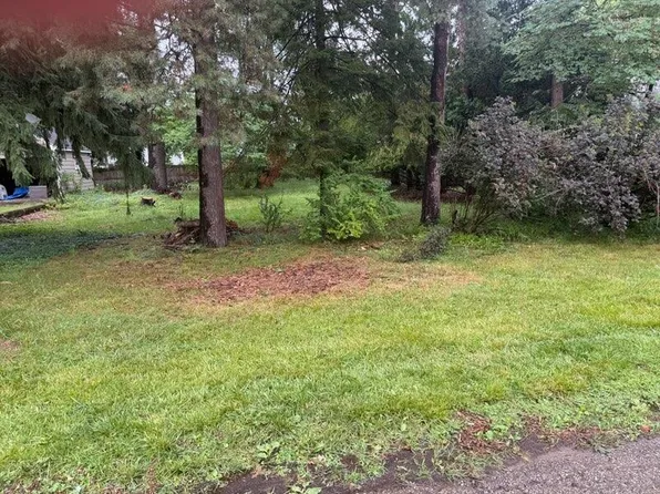 1122 Parker Ave, Kalamazoo, MI 49008