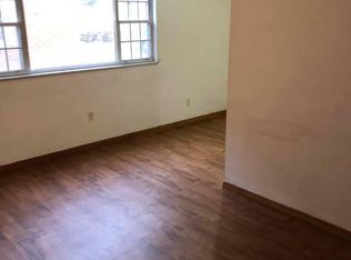 1545 Spring Valley Dr, Huntington, WV 25704