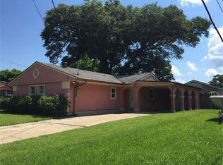 4751 Lancelot Dr, New Orleans, LA 70127
