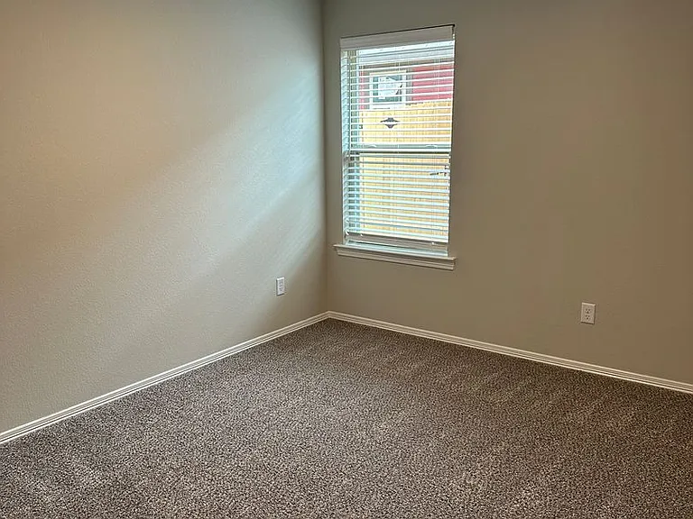 1211 Highgarden Dr — Photo 21