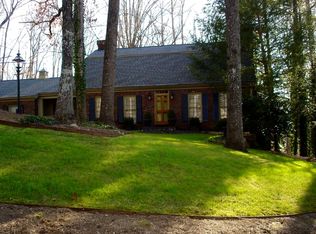 1505 Ridgefield Dr, Roswell, GA 30075