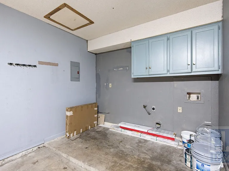 401 Oakridge Pass — Photo 23