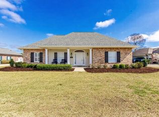 212 Davis Dr, Thibodaux, LA 70301