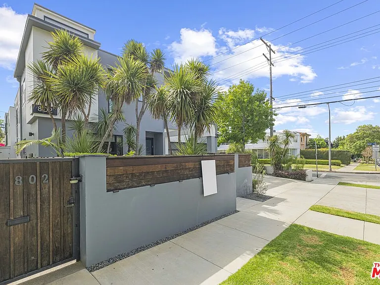 802 N Harper Ave — Photo 11