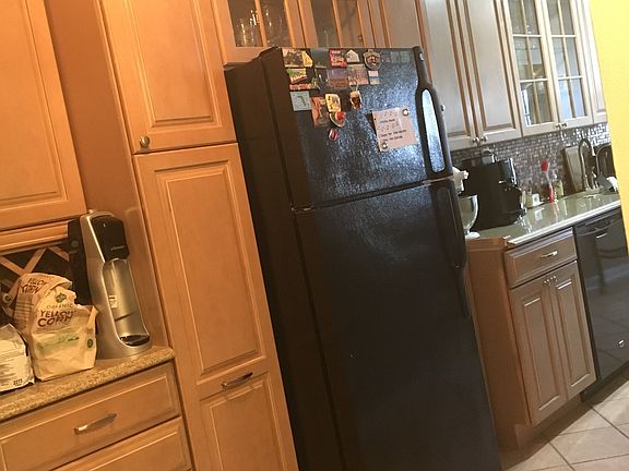 2nd image of 5435 Arnold Ave