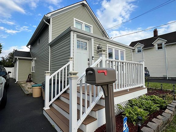 3rd image of 315 Grant Avenue