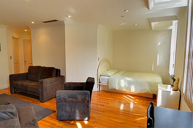 Rented by Smart City Real Estate LLC