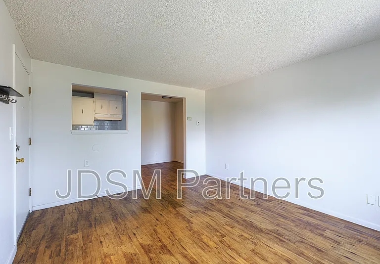 2455 Bryant St #6 — Photo 3