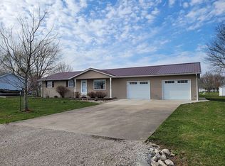 1305 Cardinal Dr, Greenville, IL