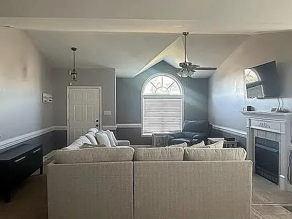 141 Ariel St — Photo 11