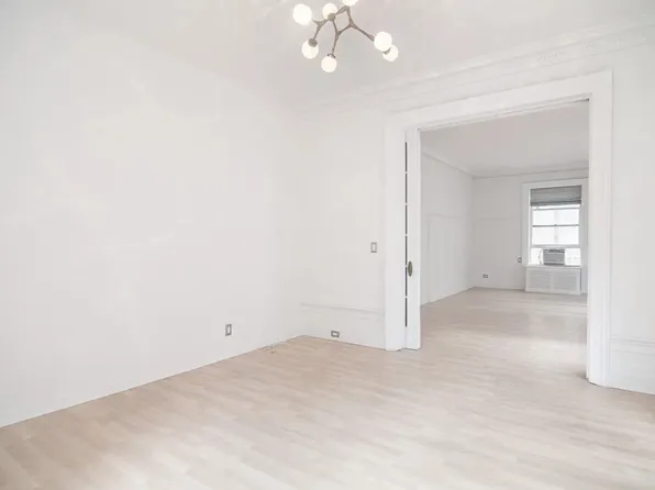 161 West 54th Street image 13 of 18