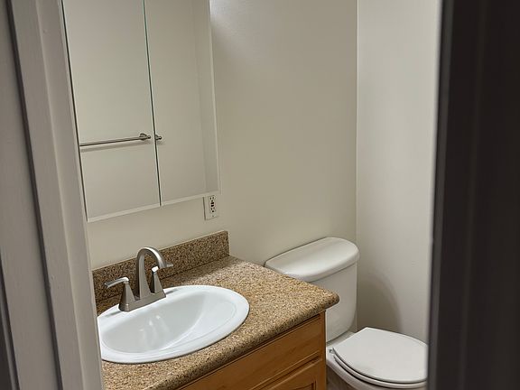 3rd image of 570 University Ave APT 8