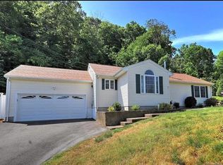 1080 N High St, East Haven, CT 06512