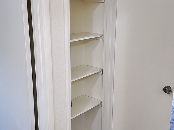 3rd image of 4545 SE Ina Ave #6