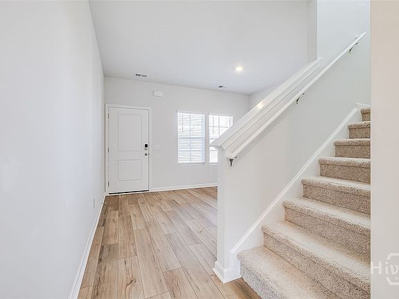 4th image of 131 Freesia Dr