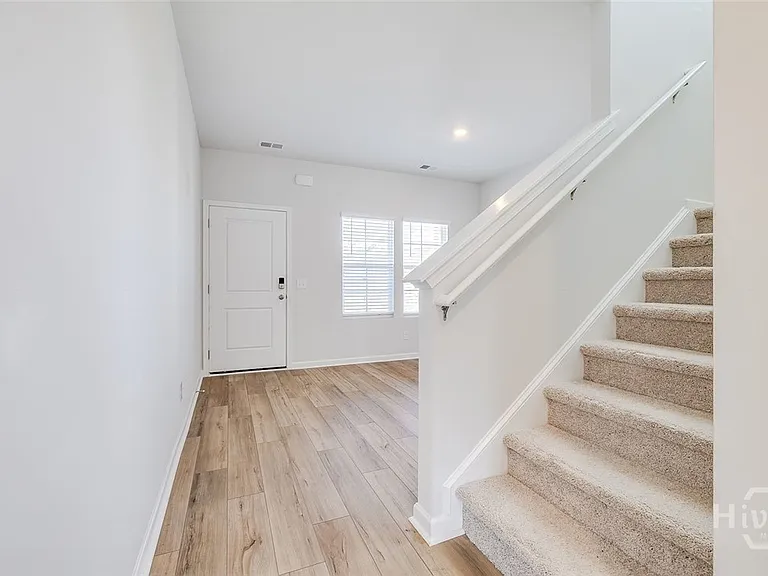 131 Freesia Dr — Photo 4