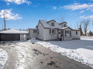 3080 Upper Mountain Rd, Sanborn, NY 14132