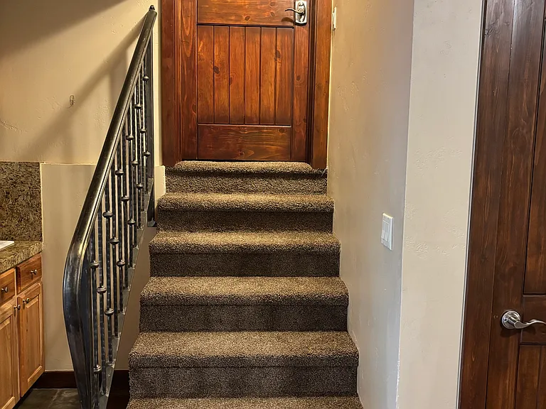 Stone Creek Dr — Photo 10