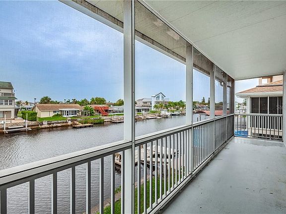 3rd image of 6901 Southwind Dr