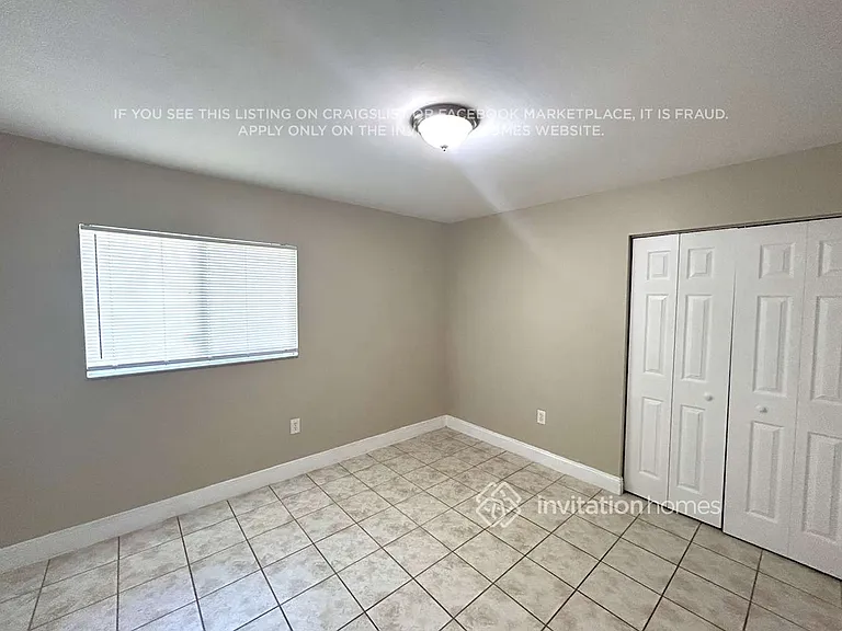 228 SE 27th Ter — Photo 5