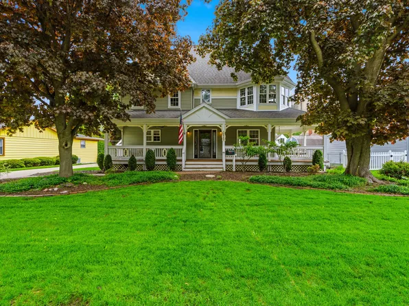 16843 Elm Lane Dr, Tinley Park, IL 60477
