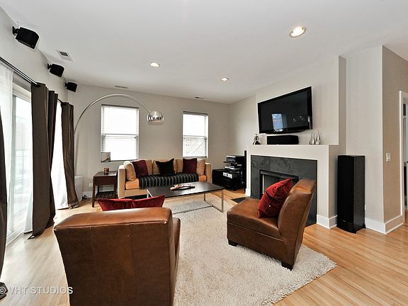 5th image of 1601 N Paulina St APT 2B