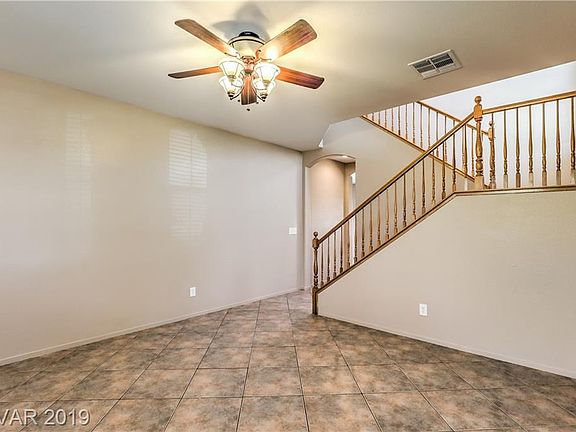 5th image of 10211 Eve Springs St