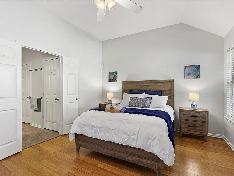 11086 Mansfield Dr — Photo 15