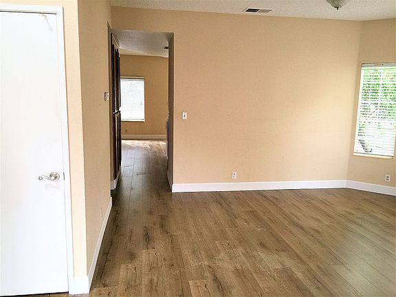 3rd image of 6473 Potrero Dr