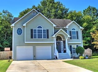 54 Freedom Dr, Cartersville, GA 30121