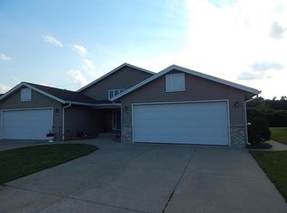 521 Reena Ave, Fort Atkinson, WI 53538