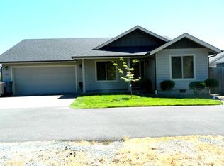 357 SW Wagner Meadows Dr, Grants Pass, OR 97526