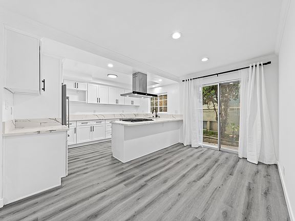 3rd image of 1102 Euclid St APT 1
