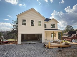 220 Bishop Rd, Blacksburg, VA 24060