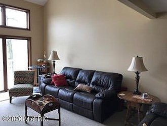 3rd image of 61422 Donald Roadway W