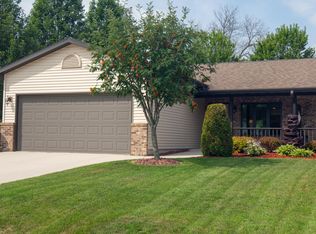 3720 Limestone Ct, Sheboygan, WI 53083