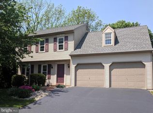 3811 Silver Spur Dr, York, PA 17402