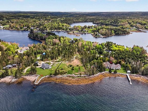 3rd image of 210 Moser Island Rd