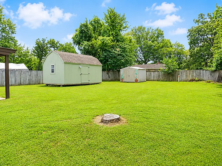 5601 E Country Rdg — Photo 18