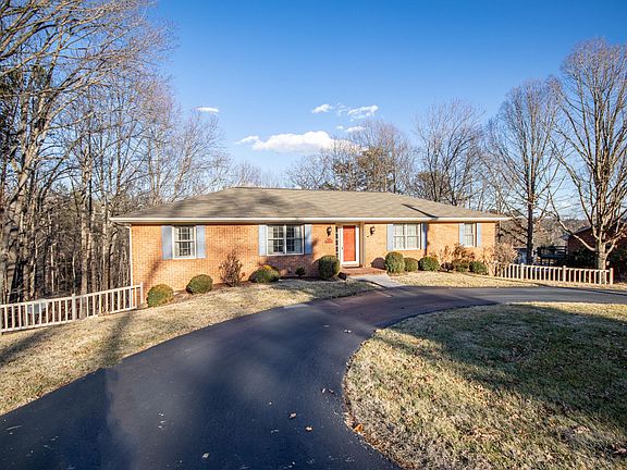 4th image of 316 Woodside Dr