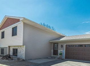 26285 10th Street Cir, Zimmerman, MN 55398