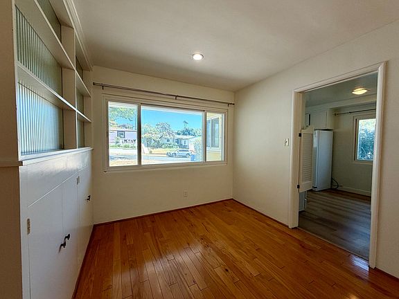 3rd image of 7328 W 88th Pl