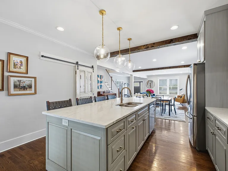 1102 Caldwell Ave — Photo 13
