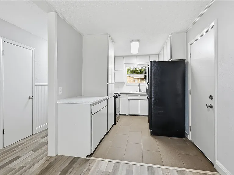 6540 Bernadine St — Photo 6
