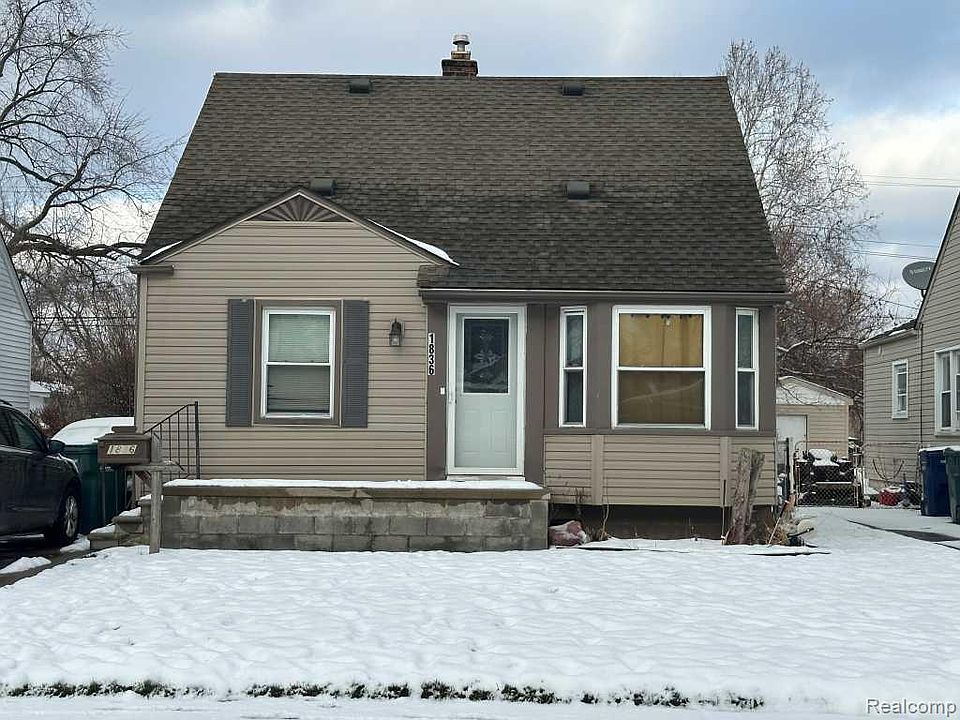 1st image of 1836 Reo Ave