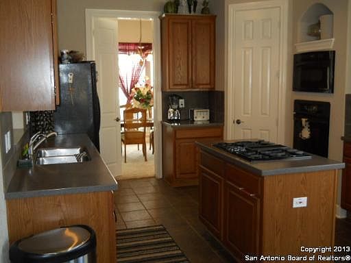 5th image of 7503 Moss Brook Dr