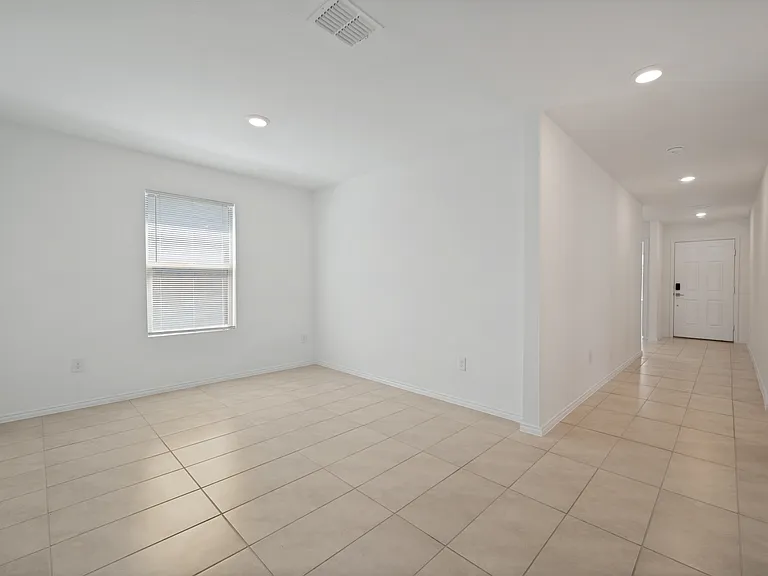 14045 Ilderton St — Photo 2